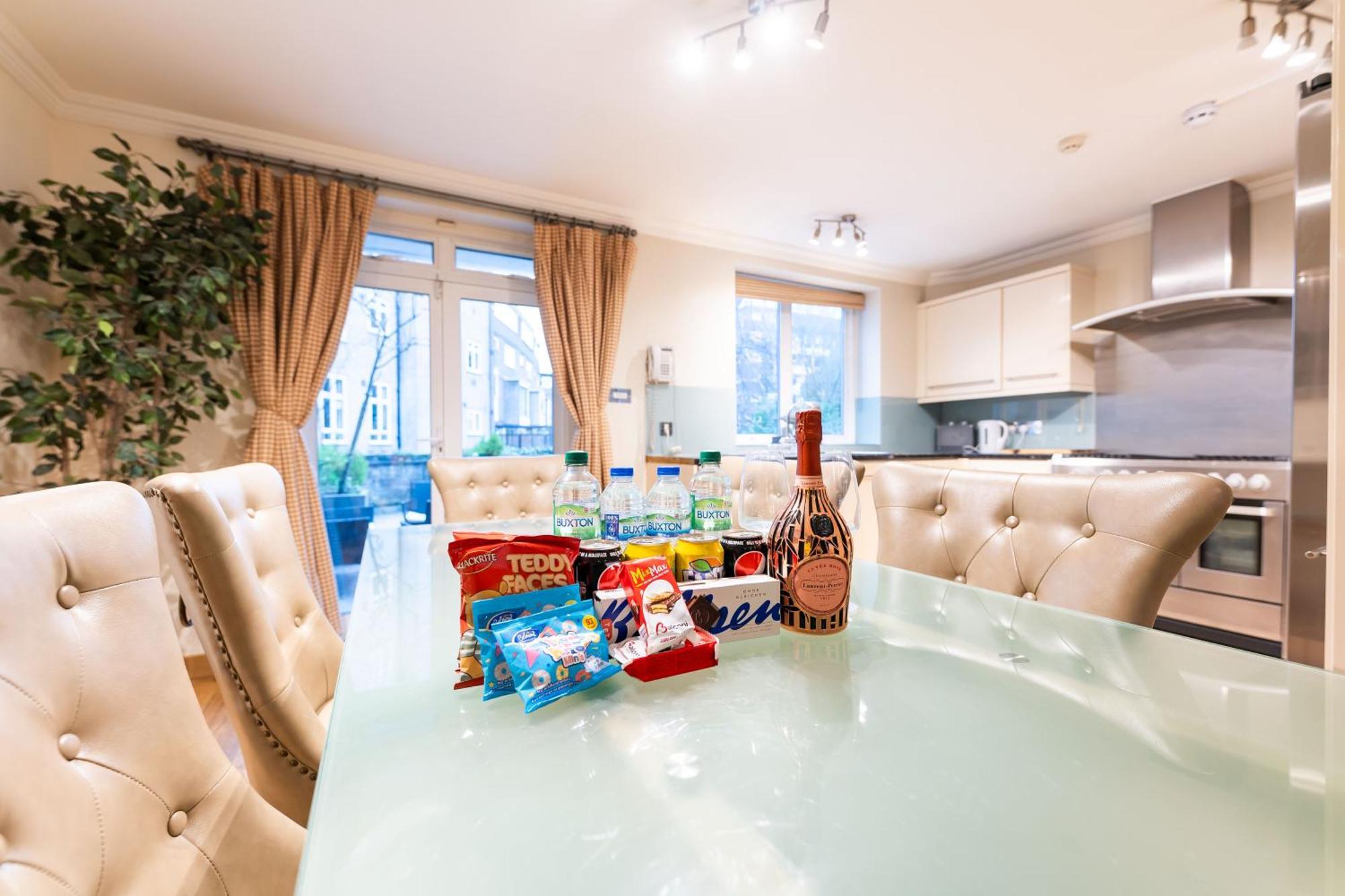 Luxury 6 Bedroom House In Southwick Street Appartamento Londra